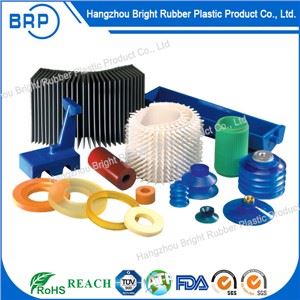 Anpassade plastformsprutade uretandelar